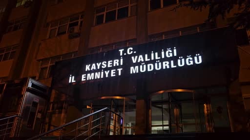 Kayseri polisi kameraları izliyor, güvenliği sağlıyor