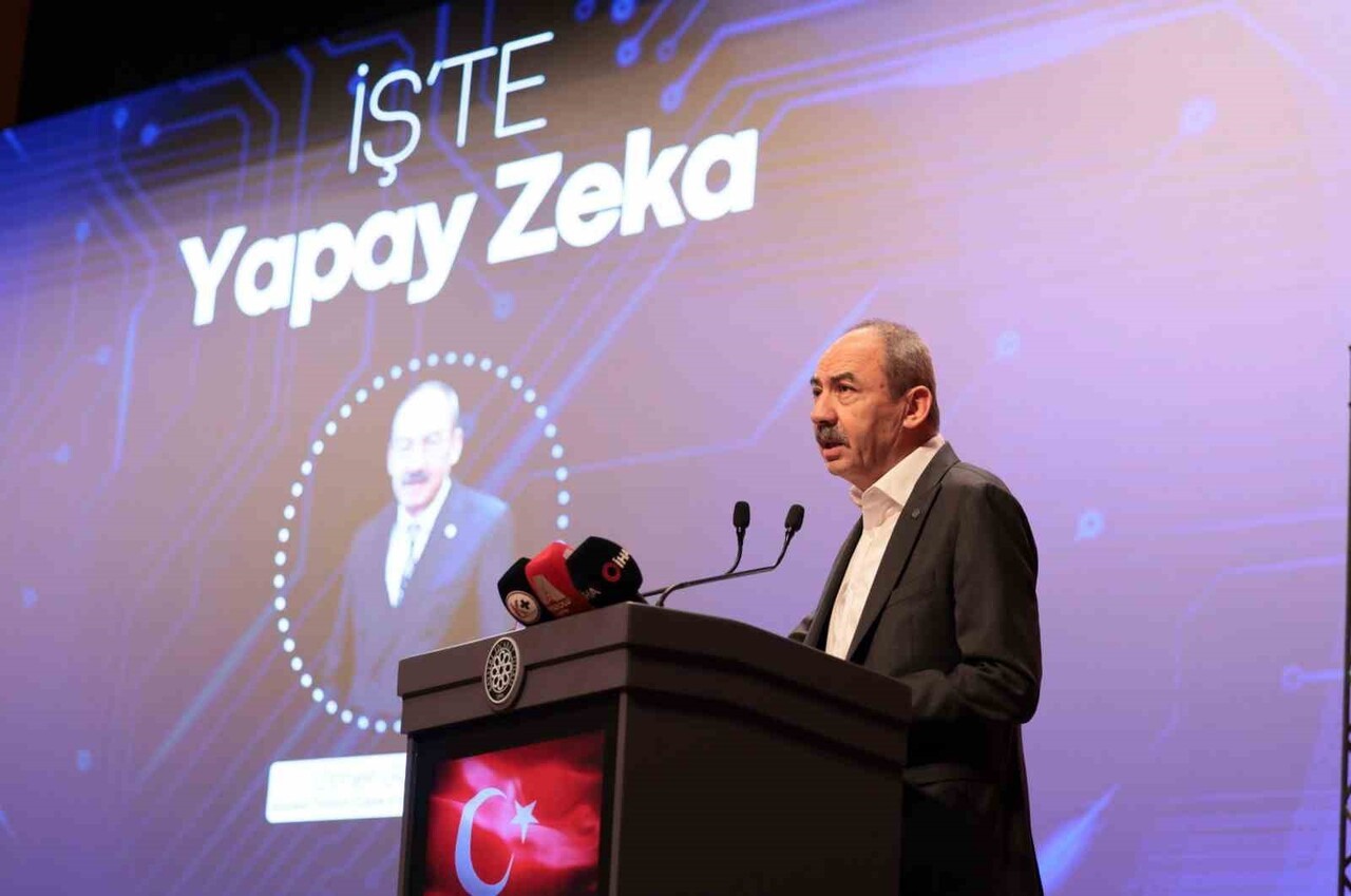 KAYSERİ TİCARET ODASI (KTO) BAŞKANI ÖMER GÜLSOY, GELECEĞİN TEKNOLOJİYİ EN ÇOK KULLANANLARIN DEĞİL...