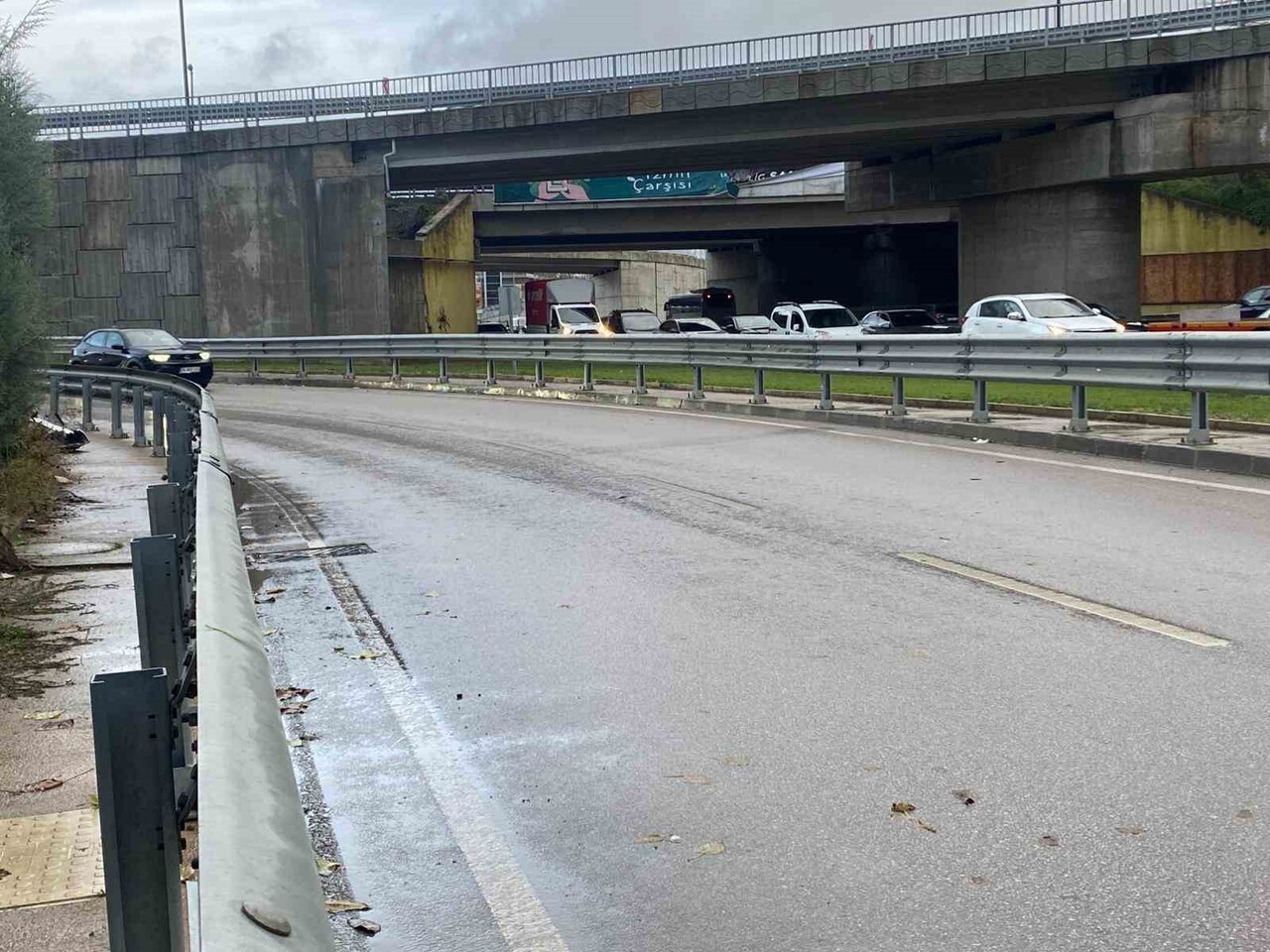 KAZA, ŞEHİR HASTANESİ MEVKİSİ İZMİT-KANDIRA BAĞLANTI YOLUNDA MEYDANA GELDİ.