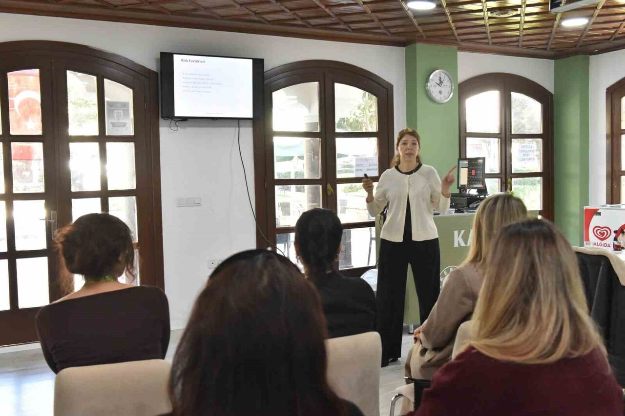 KEPEZ BELEDİYESİ, "YAŞLI DOSTU KEPEZ PROJESİ" KAPSAMINDA ZÜBEYDE HANIM KADIN EĞİTİM VE SOSYAL...