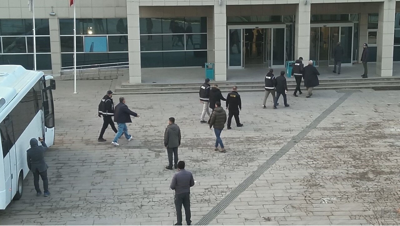 KİLİS CUMHURİYET BAŞSAVCILIĞI KOORDİNESİNDE, İL EMNİYET MÜDÜRLÜĞÜ KAÇAKÇILIK VE ORGANİZE SUÇLARLA...