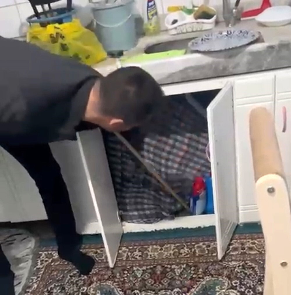 KIRIKKALE'DE HAKKINDA KESİNLEŞMİŞ HAPİS CEZASI BULUNAN FİRARİ HÜKÜMLÜ, POLİS EKİPLERİ TARAFINDAN...