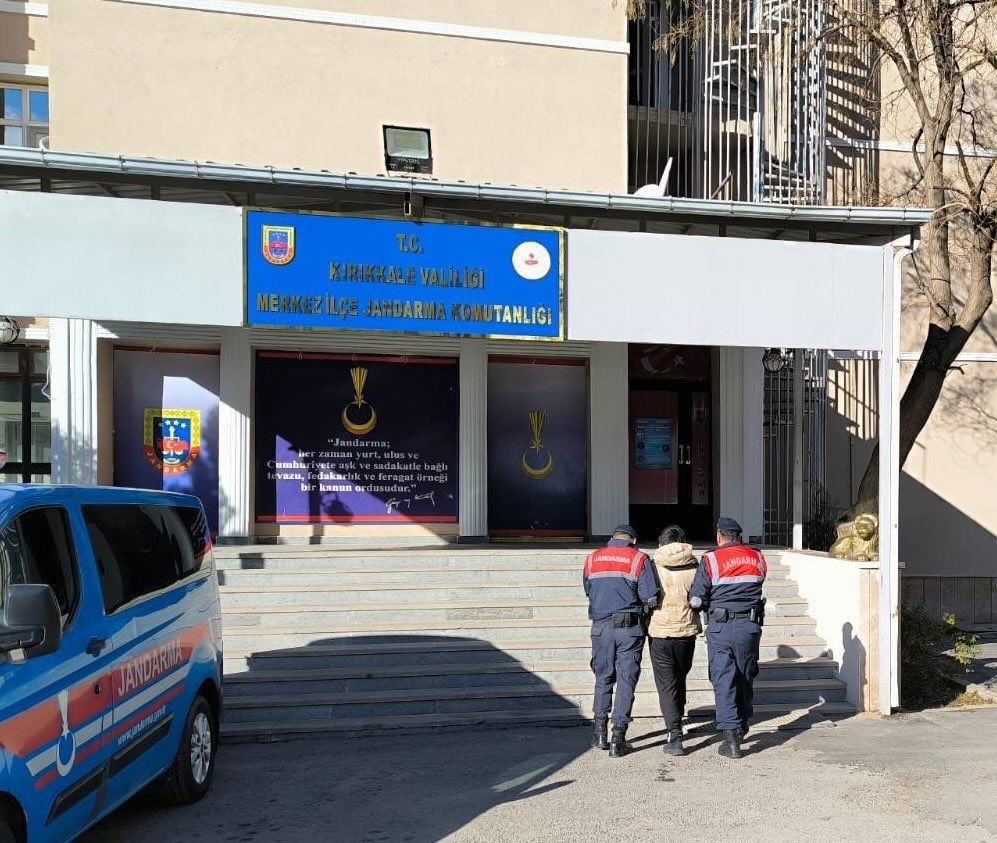 KIRIKKALE'DE JANDARMA EKİPLERİNCE YAPILAN KONTROLDE ÜZERİNDE UYUŞTURUCU MADDE TAŞIYAN ŞÜPHELİ...