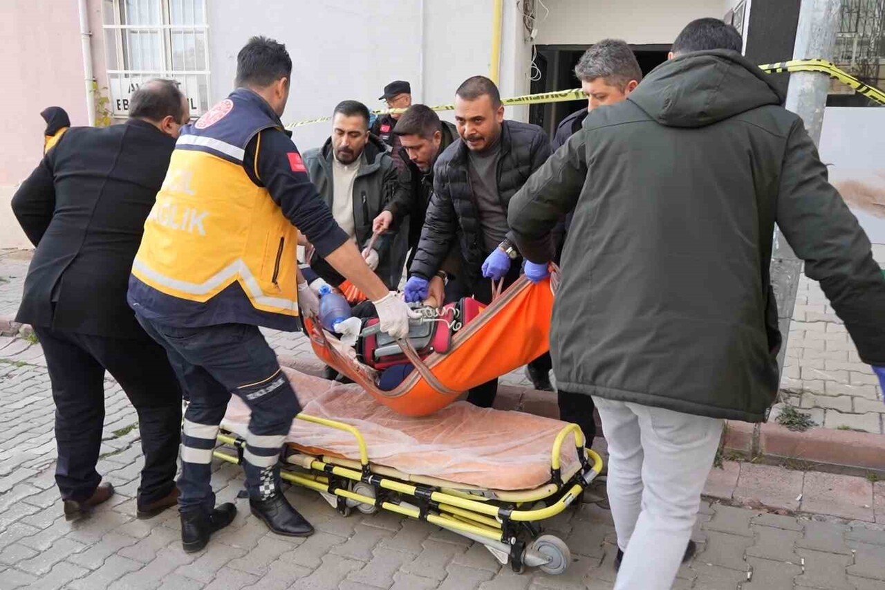 KIRIKKALE’DE BİR AVUKATLIK OFİSİNDE BOŞANMA PROTOKOLÜ NEDENİYLE ÇIKAN TARTIŞMADA KAYINPEDERİN...