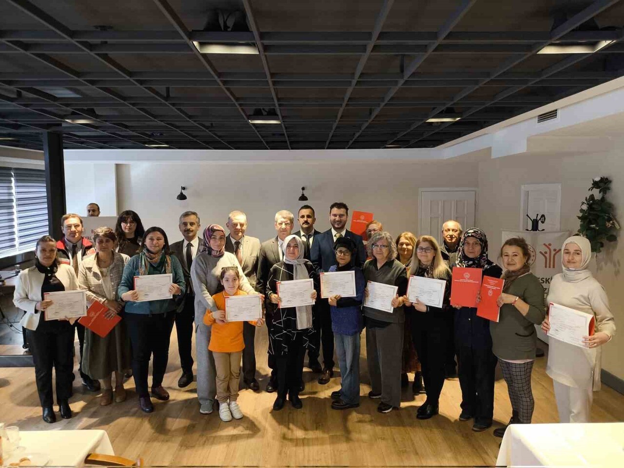 KIRKLARELİ'NDE ÜÇÜNCÜSÜ BABAESKİ İLÇESİNDE DÜZENLENEN MODÜLER AİLE EĞİTİM PROGRAMI UYGULAMASI...