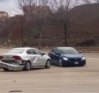 KIRŞEHİR’DE AKSARAY ORTAKÖY YOLU ÜZERİNDE MEYDANA GELEN TRAFİK KAZASI, GÜVENLİK KAMERALARINA...