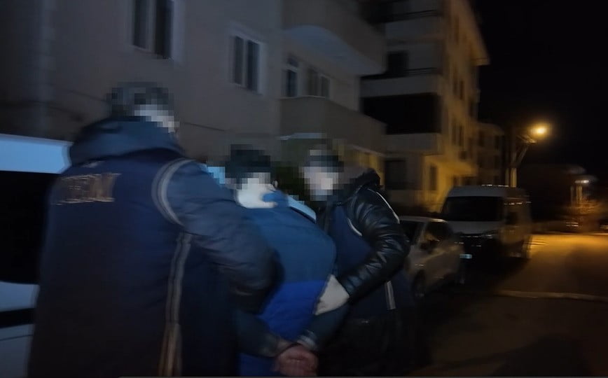 KOCAELİ'DE DÜN SABAH İTİBARİYLE BAŞLAYAN DEAŞ OPERASYONLARINDA 37 KİŞİ GÖZALTINA ALINDI, SİLAH VE...