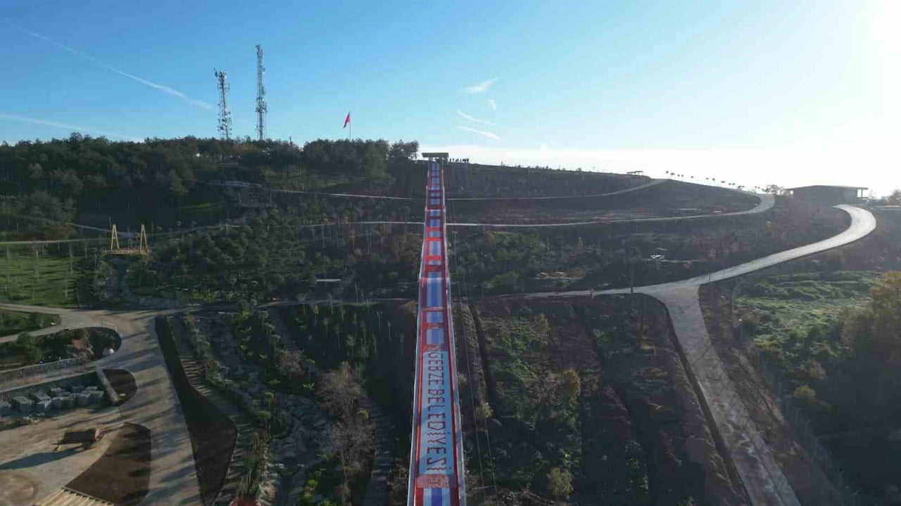 KOCAELİ'NİN GEBZE İLÇESİNDE YAPIMI TAMAMLANMA AŞAMASINA GELEN PELİTLİ MESİRE ALANI, BÜNYESİNDE...