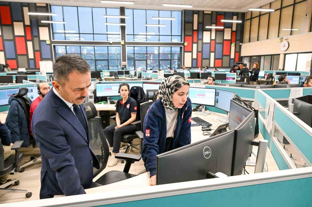 KOCAELİ’DE AFET VE ACİL DURUMLARA YÖNELİK YIL SONU DEĞERLENDİRME TOPLANTISI GERÇEKLEŞTİRİLİRKEN...