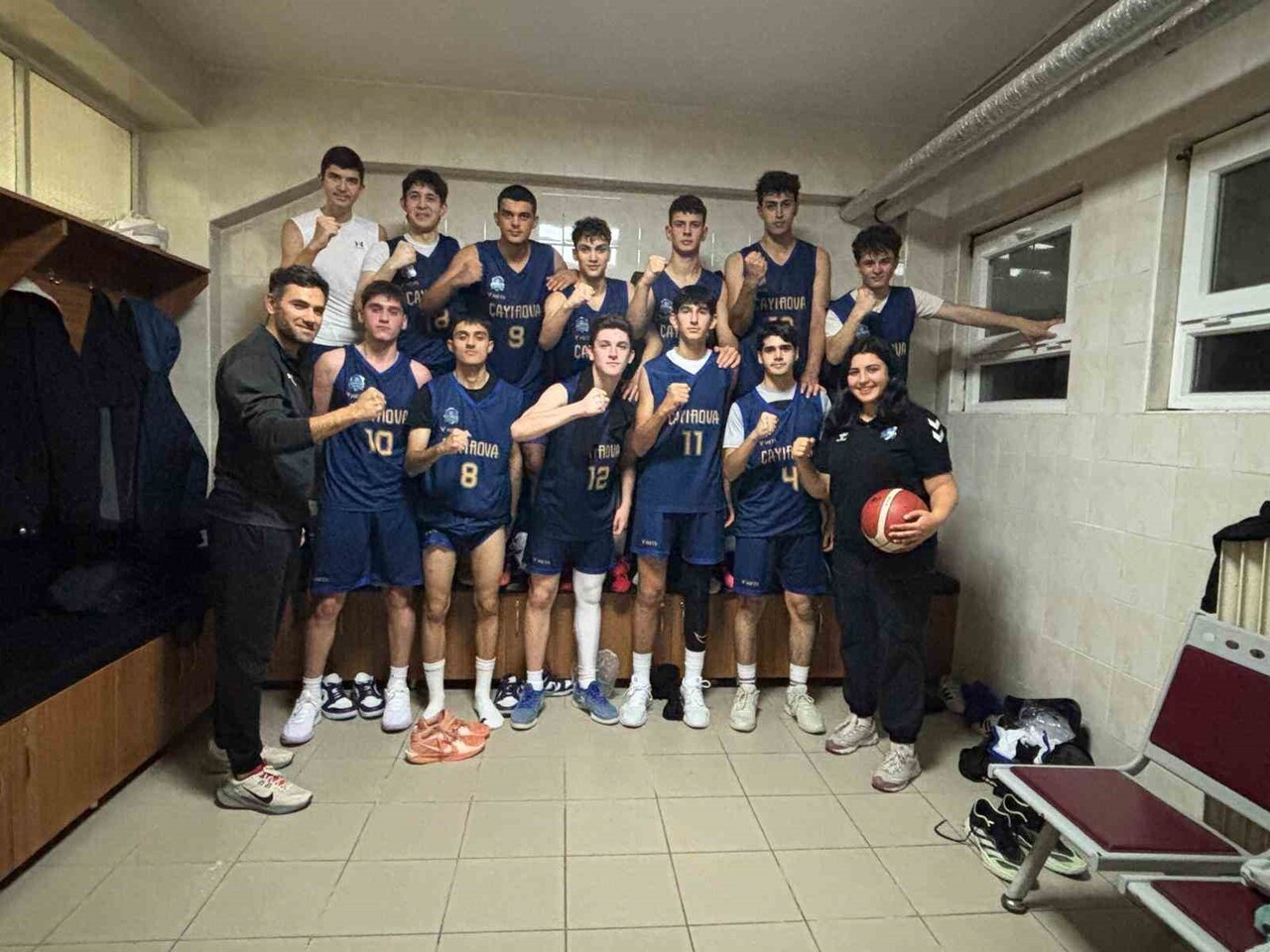 KOCAELİ YEREL LİGİ U18 A GRUBU'NDA MÜCADELE EDEN ÇAYIROVA BELEDİYESİ EĞİTİM SPOR KULÜBÜ, SEZONU...