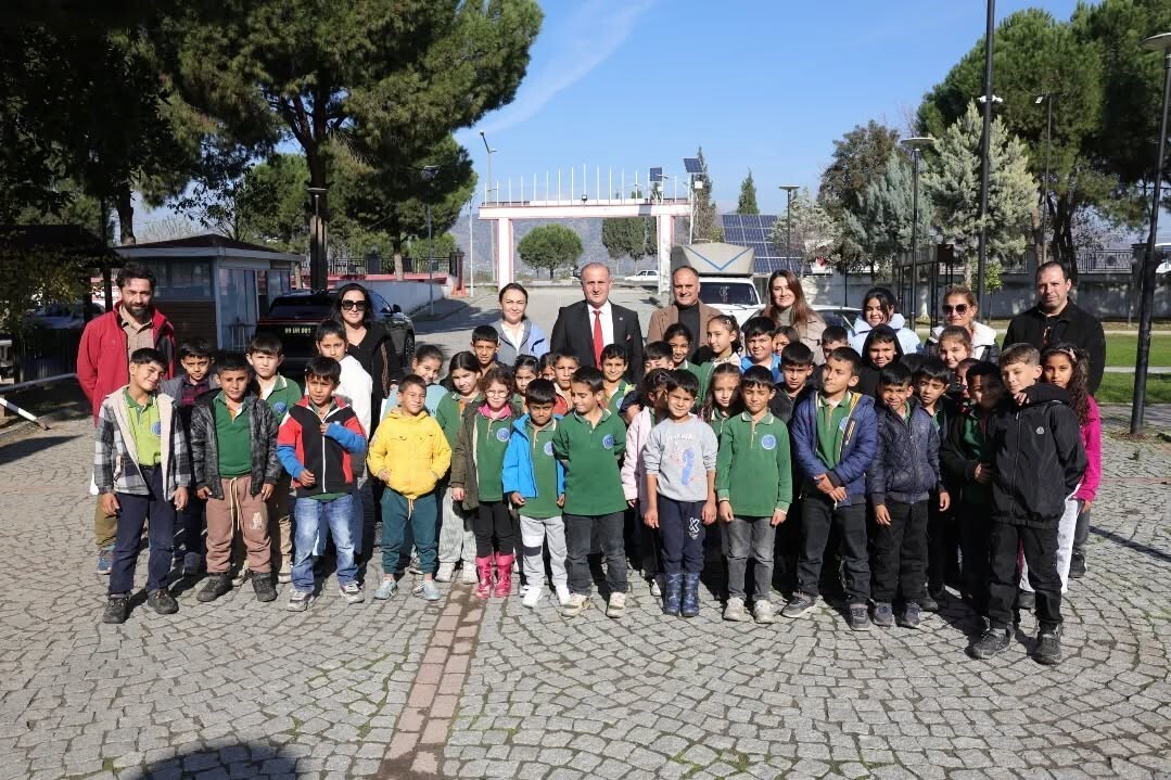 KOCAGÜRLÜ ÖĞRENCİLER İNCİRLİOVA’DA AĞIRLANDI