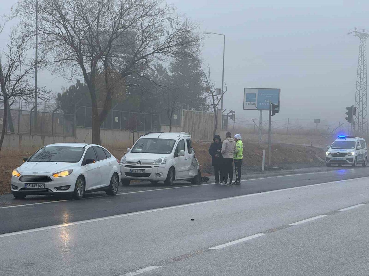 KONYA'NIN KULU İLÇESİNDE ETKİLİ OLAN SİS NEDENİYLE MEYDANA GELEN TRAFİK KAZALARINDA 2 KİŞİ...