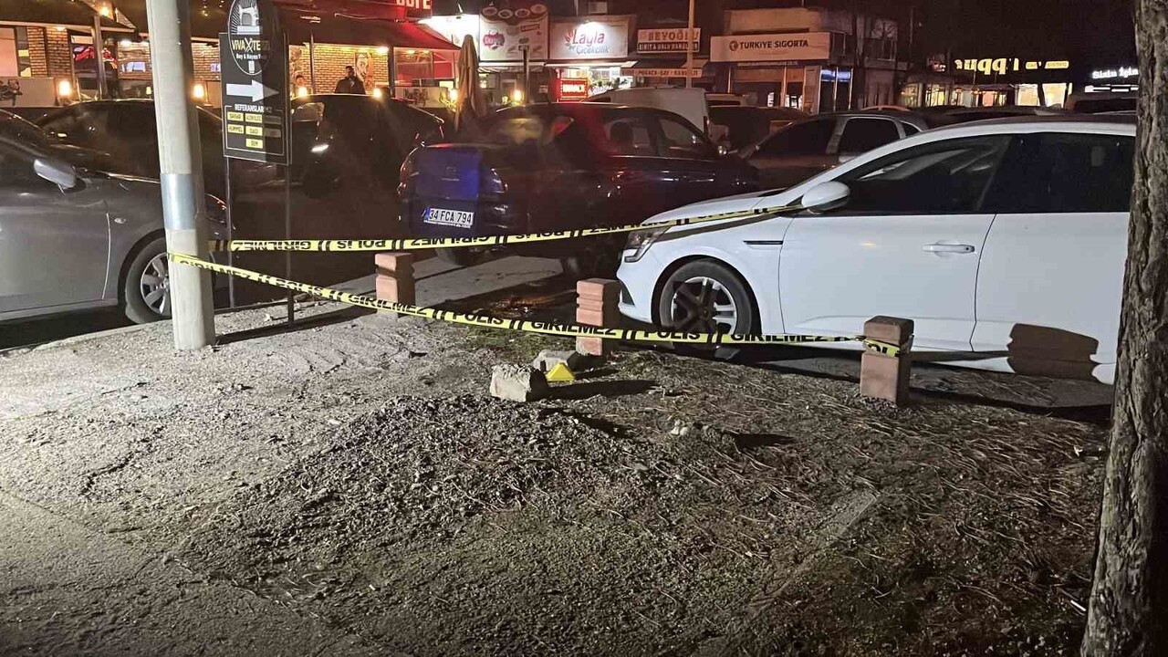 KONYA’DA ARALARINDA HUSUMET BULUNAN 2 GRUP ARASINDA ÇIKAN KAVGADA 1 KİŞİ BIÇAKLA, 1 KİŞİ DE...