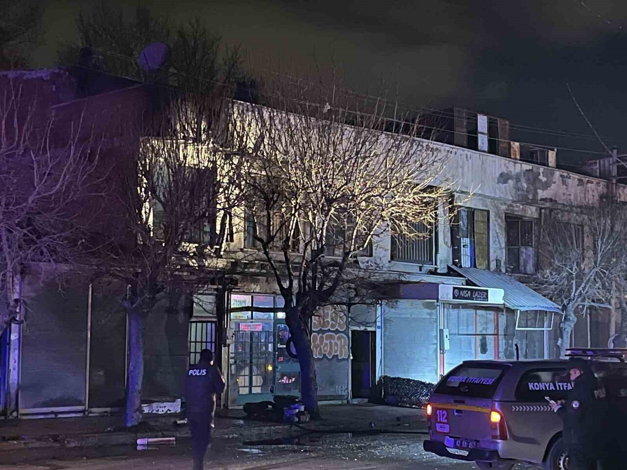 KONYA’DA BİR İŞ YERİNİN DEPO KISMINDA  TÜP PATLAMASI SONUCU ÇIKAN YANGINDA YALNIZ YAŞAYAN YAŞLI...