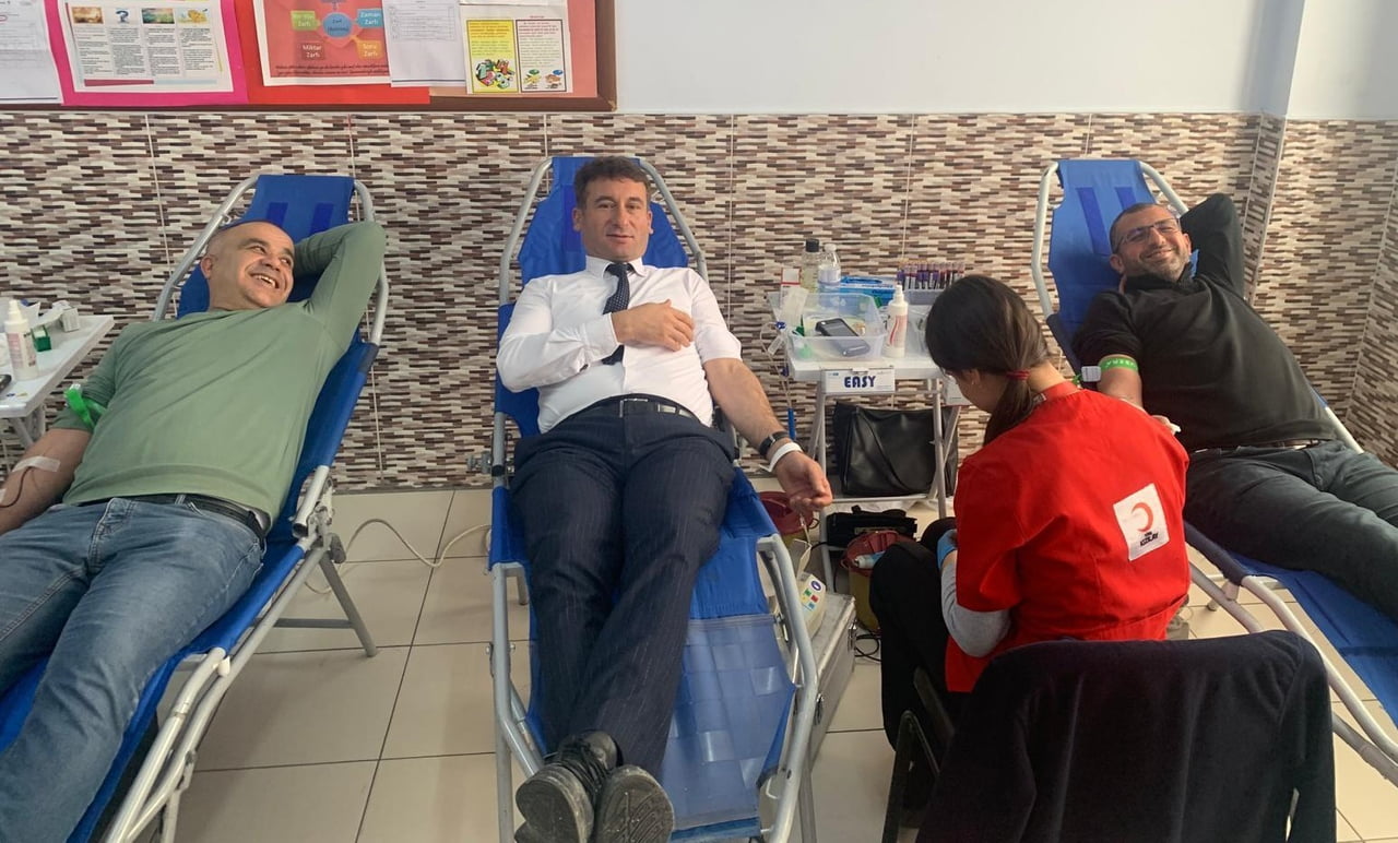 KONYA’NIN BEYŞEHİR İLÇESİNDE KAN BAĞIŞINA FARKINDALIK OLUŞTURMAK AMACIYLA DÜZENLENEN "OKULUMDA...