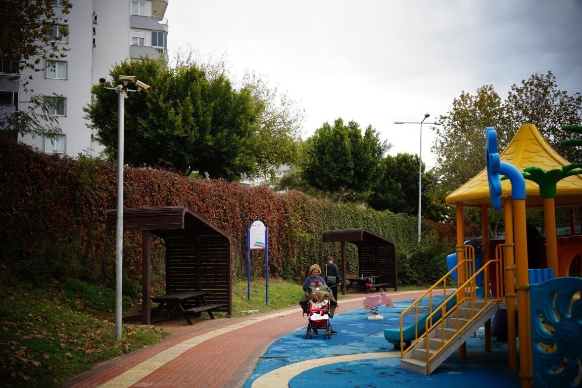 KONYAALTI BELEDİYESİ, KONYAALTI’NDAKİ PARKLARIN GÜVENLİĞİNİ ARTIRMAK AMACIYLA GÜVENLİK KAMERALARI...