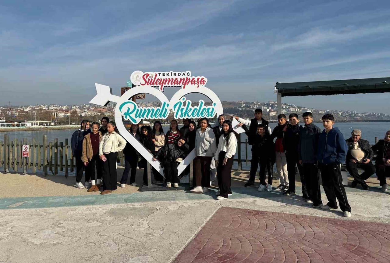 KORE’NİN RENKLERİ PROJESİ KAPSAMINDA ÇORLU’DA EĞİTİM GÖREN ÖĞRENCİLER SİNEMA ETKİNLİĞİ VE KÜLTÜR...