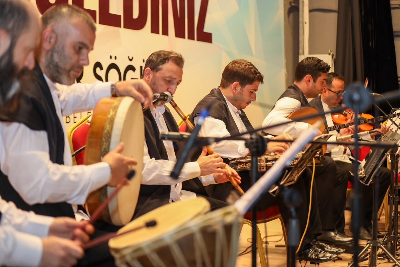 KÖRFEZ'DE HZ. MEVLANA'NIN VUSLATININ 752. YIL DÖNÜMÜ DOLAYISIYLA ANMA PROGRAMI DÜZENLENDİ.