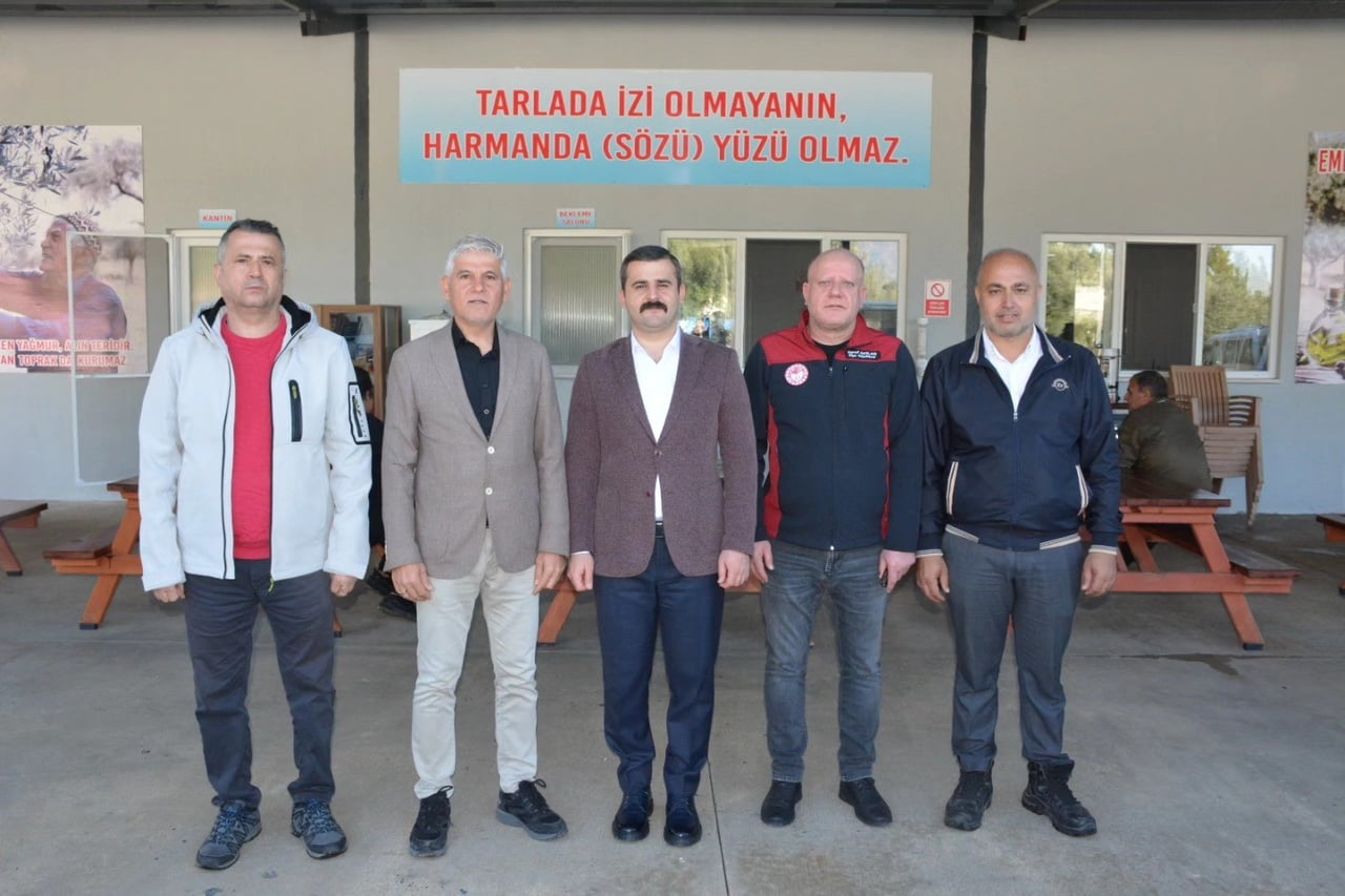 KÖYCEĞİZ KAYMAKAMI KUMCU, ZEYTİNYAĞI FABRİKASINDA İNCELEME YAPTI