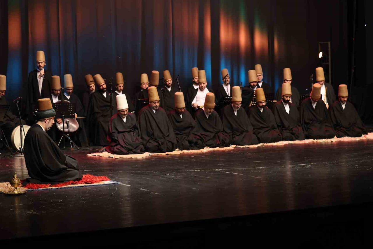 KÜÇÜKÇEKMECE BELEDİYESİ, MEVLÂNÂ CELÂLEDDÎN-İ RÛMÎ’NİN 752. VUSLAT YIL DÖNÜMÜNDE ‘ŞEB-İ ARUS’...