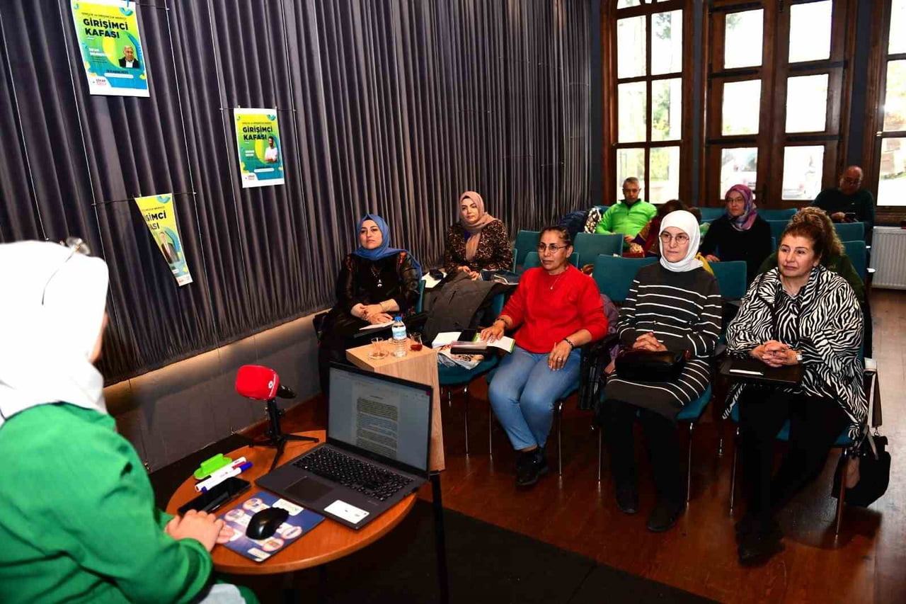 KÜLTÜREL FAALİYETLERE ÖNEM VEREN OSMANGAZİ BELEDİYESİ’NİN HAYATA GEÇİRDİĞİ ÖYKÜ ÇÖZÜMLEME...