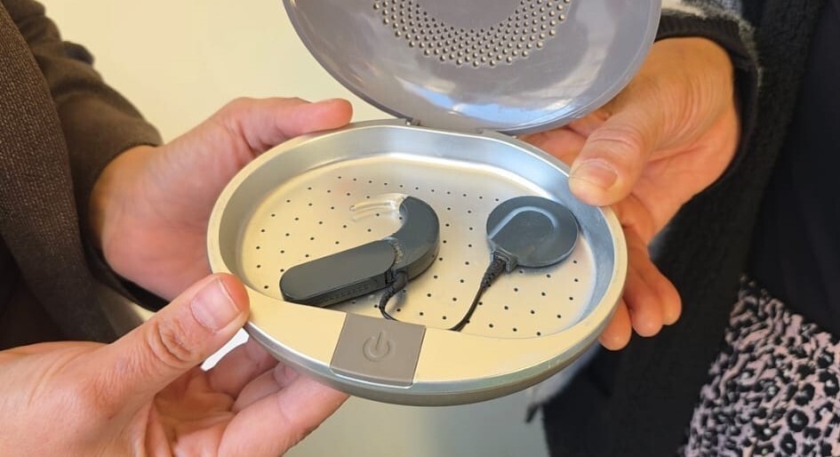 KÜTAHYA'DA, İŞİTME CİHAZI ARIZALANDIĞI İÇİN ZOR GÜNLER GEÇİREN 15 YAŞINDAKİ NARİN EREZ'İN İMDADINA...