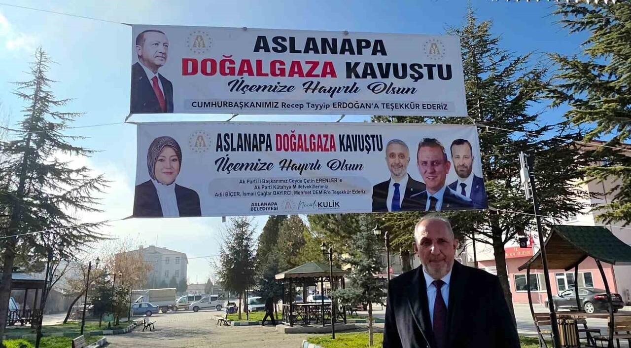 KÜTAHYA'NIN ASLANAPA İLÇESİ, UZUN SÜREDİR BEKLENEN DOĞAL GAZ HİZMETİNE KAVUŞTU. ASLANAPA BELEDİYE...