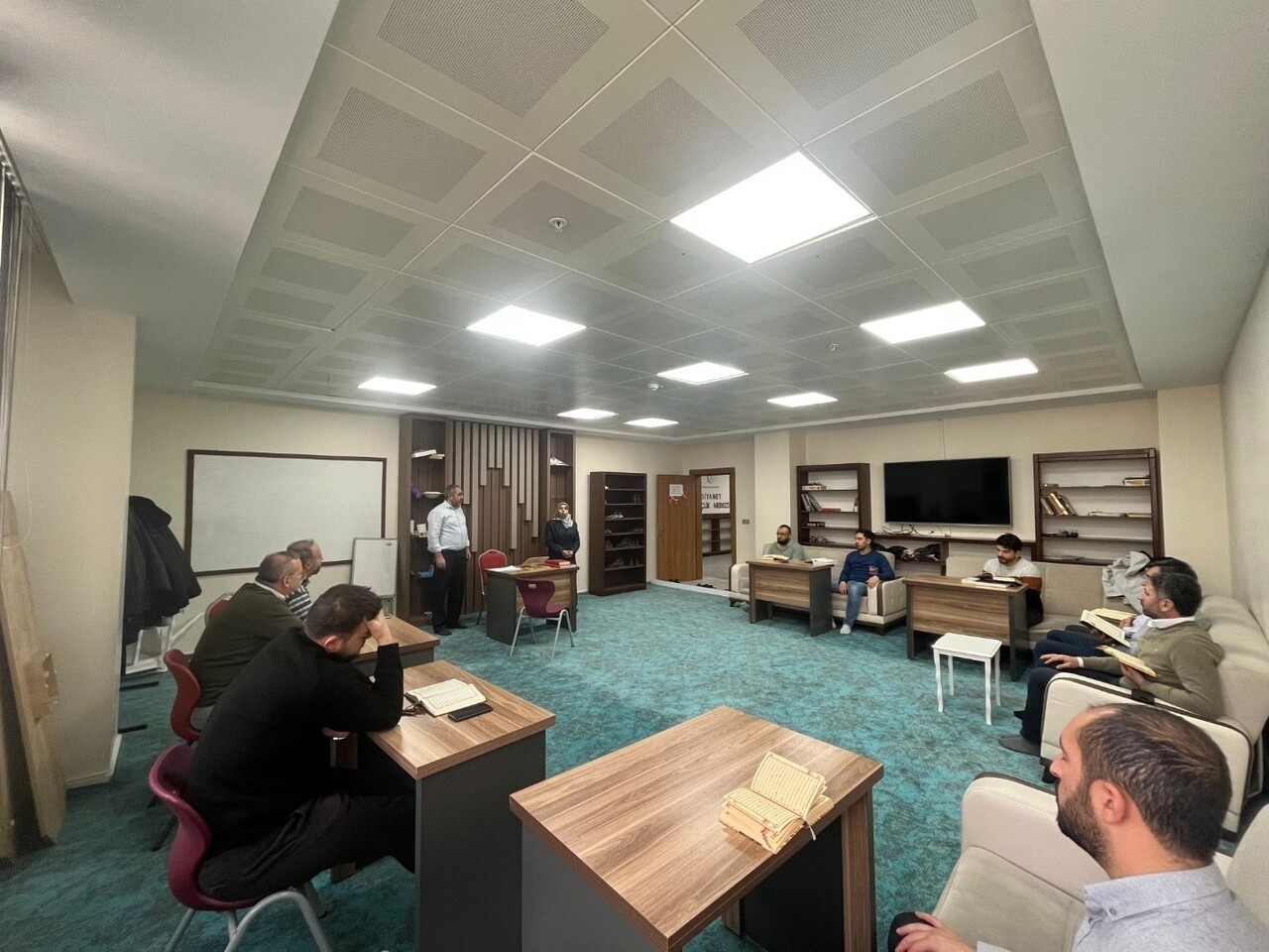 KÜTAHYA İL MÜFTÜLÜĞÜ’NDE HİZMET İÇİ EĞİTİM KURSLARI ZİYARET EDİLDİ