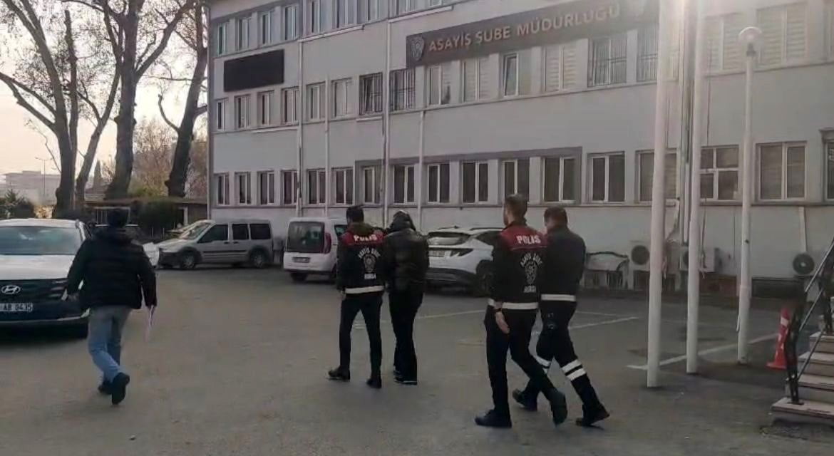 MAHKEMEYE ÇIKARILAN 2 ŞÜPHELİ, TUTUKLANARAK CEZAEVİNE GÖNDERİLDİ.