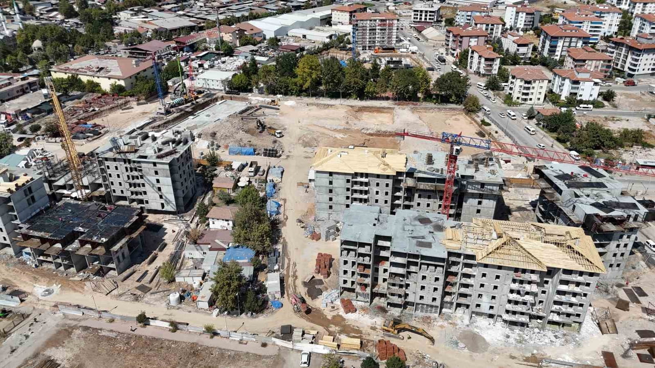 MALATYA'DA 6 ŞUBAT DEPREMLERİNDE YIKILARAK 32 KİŞİYE MEZAR OLAN KASAPOĞLU APARTMANI DAVASINDA...
