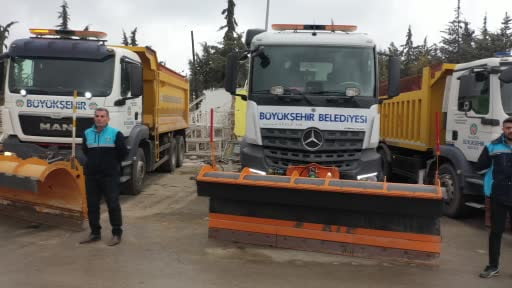 Malatya Büyükşehir Belediyesi'nden yoğun kar mesaisi