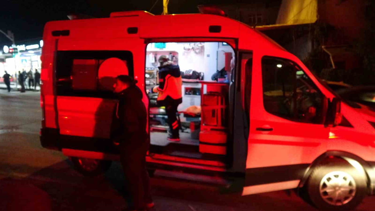 MALATYA’DA "DUR" İHTARINA UYMAYAN SÜRÜCÜ KAZA YAPTI