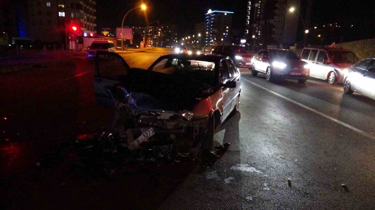 MALATYA’DA SİLAHLI KAVGA: 3 YARALI