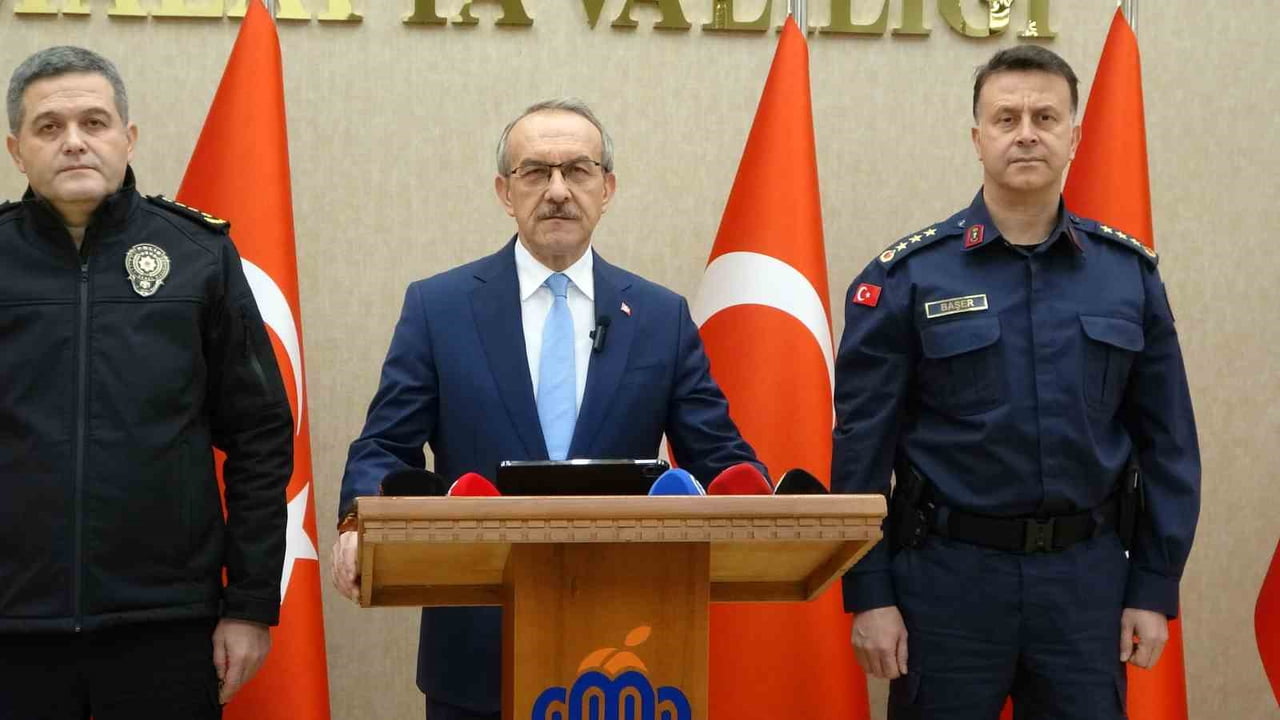 MALATYA’DA YILBAŞI GÜVENLİĞİ İÇİN 2 GÜN BOYUNCA ASAYİŞ DENETİMLERİNDE 965 EKİPTEN OLUŞAN 3 BİN 727...