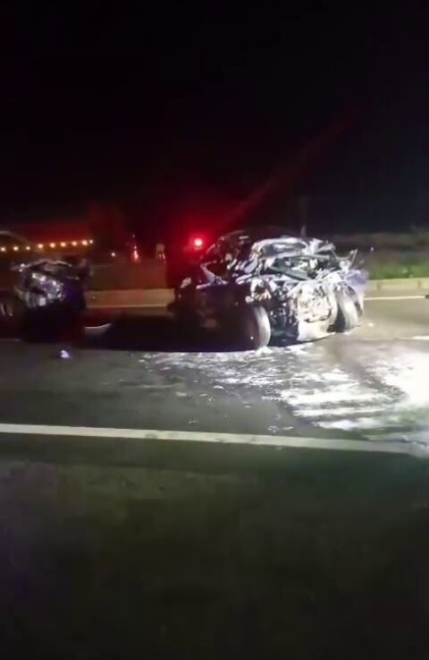 MALKARA-TEKİRDAĞ KARAYOLUNDA TIRIN KARIŞTIĞI ZİNCİRLEME KAZADA 2 KARDEŞ YAŞAMINI YİTİRDİ