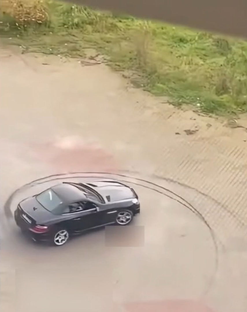 MALTEPE'DE HASTANE OTOPARKINDA "DRİFT" ATAN ARAÇ SÜRÜCÜSÜNE 48 BİN 378 LİRA CEZA UYGULANIRKEN...