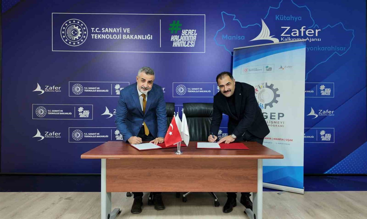 MANİSA'NIN DEMİRCİ İLÇESİNDE, SANAYİ VE TEKNOLOJİ BAKANLIĞININ 2025 YILI SOSYAL GELİŞMEYİ...