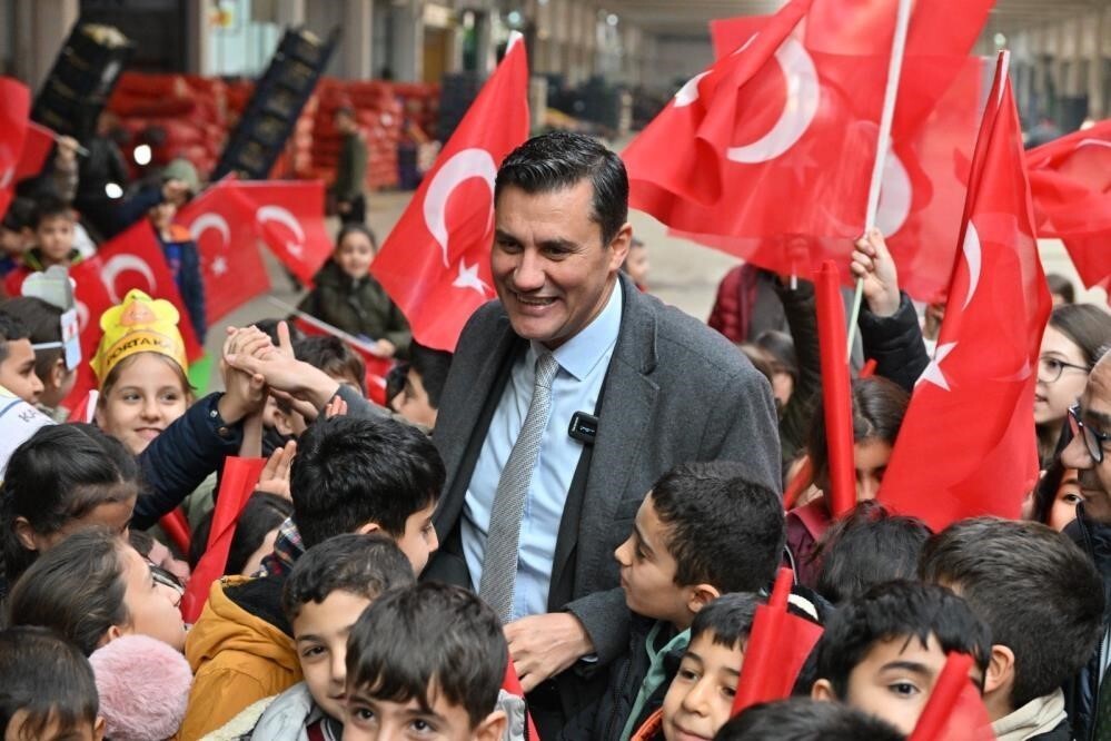 MANİSA BÜYÜKŞEHİR BELEDİYE BAŞKANI FERDİ ZEYREK'İN 6 HAZİRAN 2025 GÜNÜ EVİNİN HAVUZUNDAKİ ARIZAYI...