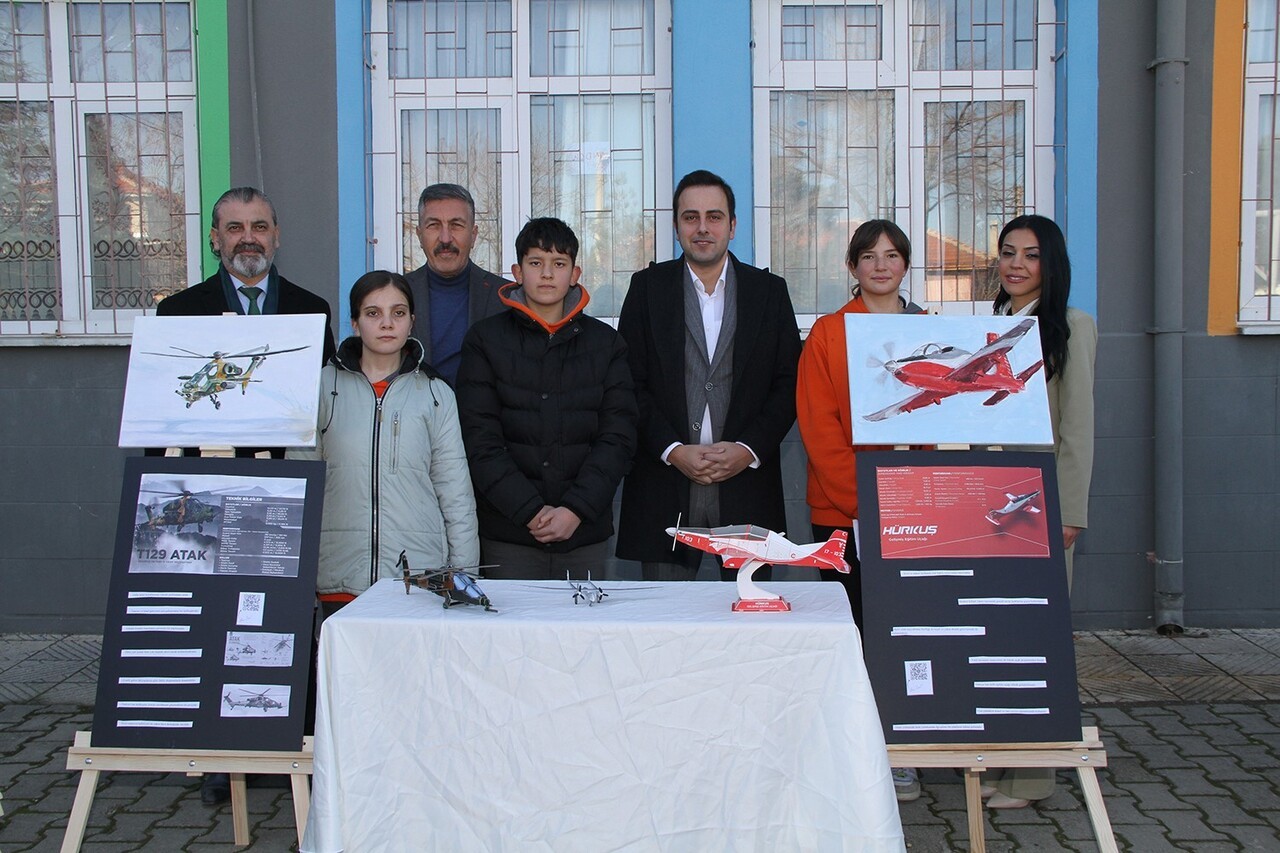 MANİSA’NIN KULA İLÇESİNDE, TUTUM, YATIRIM VE TÜRK MALLARI HAFTASI DOLAYISIYLA ANLAMLI BİR PROGRAM...