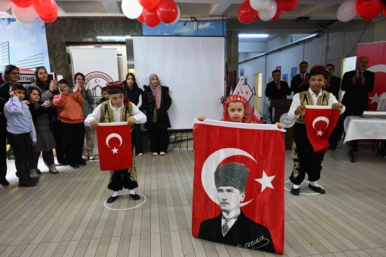 MANİSA’NIN SALİHLİ İLÇESİNDE EĞİTİME DESTEK PROJESİ KAPSAMINDA HAZIRLANAN "BECERİ ATÖLYELERİ"NİN...