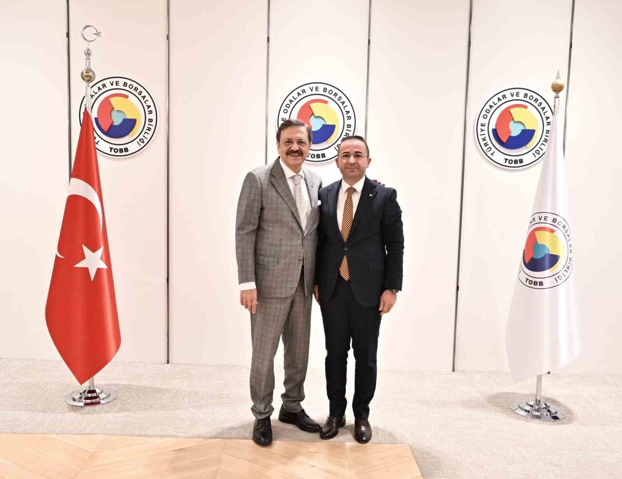 MATSO BAŞKANI SEYDİ TAHSİN GÜNGÖR, TOBB BAŞKANI M. RİFAT HİSARCIKLIOĞLU'NU MAKAMINDA ZİYARET...