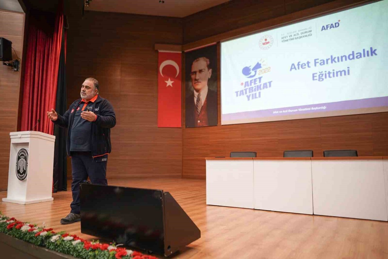 MELİKGAZİ BELEDİYESİ, OLASI AFETLERE KARŞI HAZIRLIKLI OLMAK VE MÜDAHALE KAPASİTESİNİ ARTIRMAK...