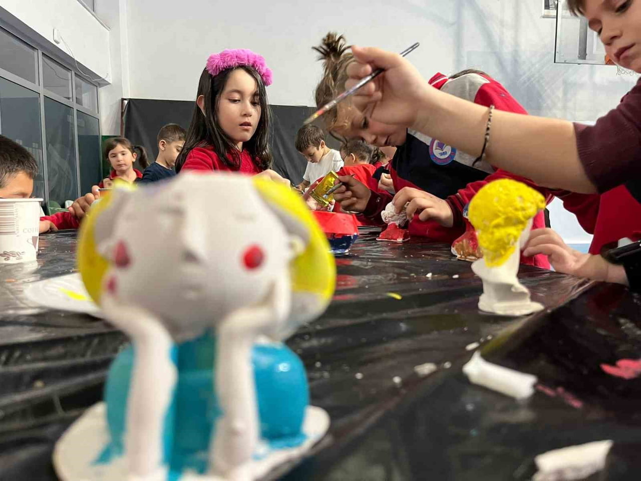 MENTEŞE’DE ÇOCUKLAR GELENEKSEL OYUNLARLA GELECEĞE HAZIRLANIYOR