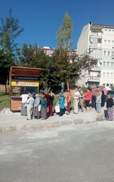 MERKEZEFENDİ BELEDİYESİ, VATANDAŞLARIN HEM UYGUN HEM DE KALİTELİ SICAK EKMEK TÜKETİMİNE DESTEK...