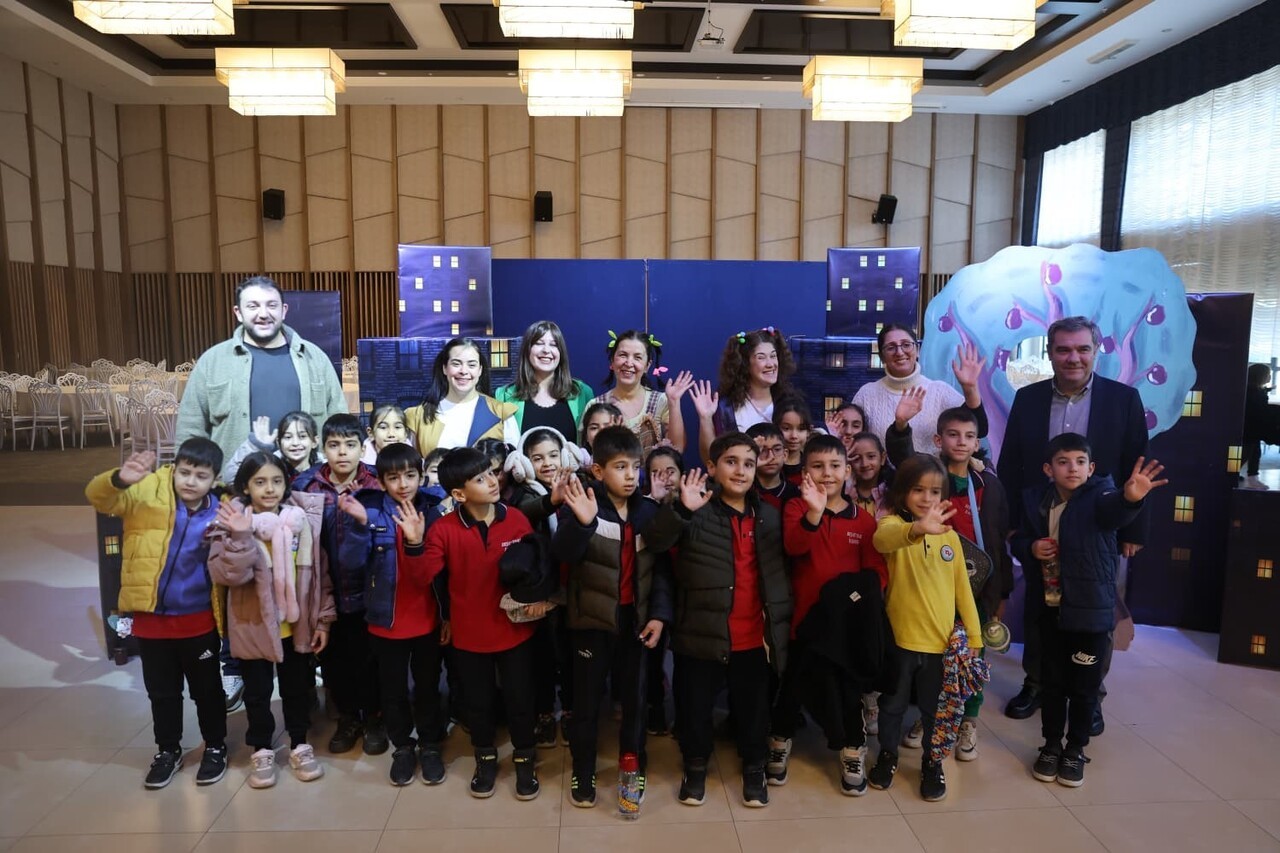 MERKEZEFENDİ KENT TİYATROSU İLE ÇEVRE KORUMA VE KONTROL MÜDÜRLÜĞÜ’NÜN ORTAK HAZIRLADIĞI "İKLİM...