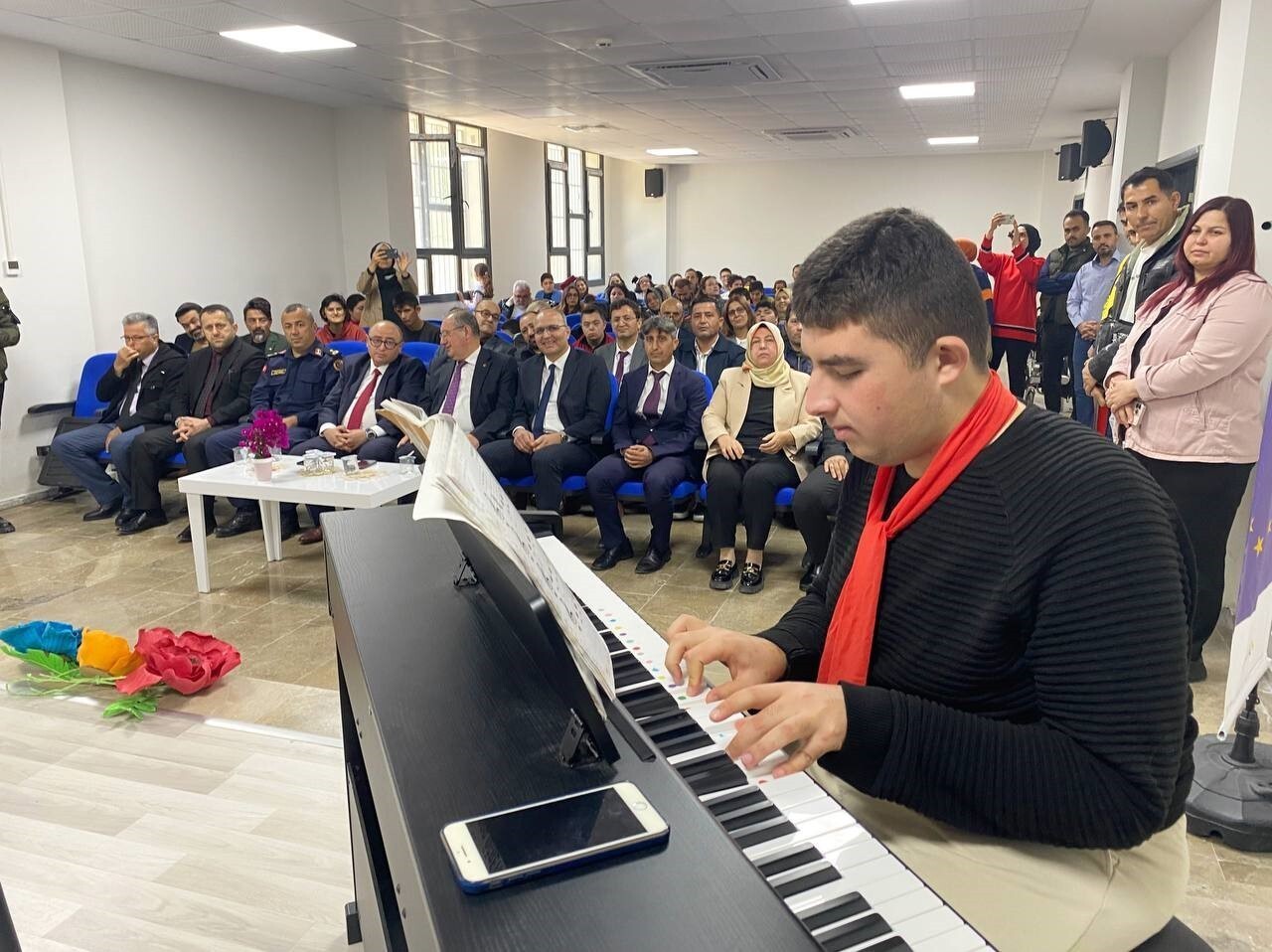 MERSİN'İN ERDEMLİ İLÇESİNDE MİLLİ EĞİTİM MÜDÜRLÜĞÜ İLE İLÇE BELEDİYESİ İŞ BİRLİĞİNDE 3 ARALIK...