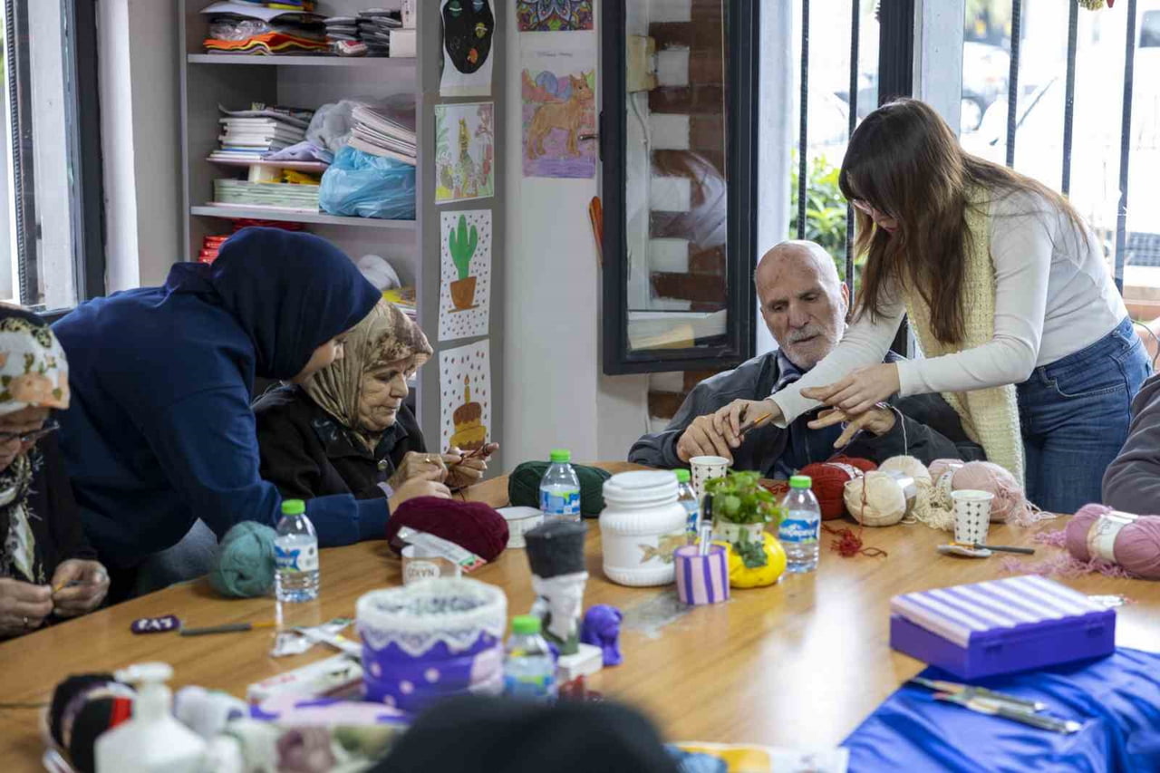 MERSİN BÜYÜKŞEHİR BELEDİYESİ SAĞLIK İŞLERİ DAİRESİ BAŞKANLIĞI BÜNYESİNDE HİZMET VEREN GÜLÜMSE...