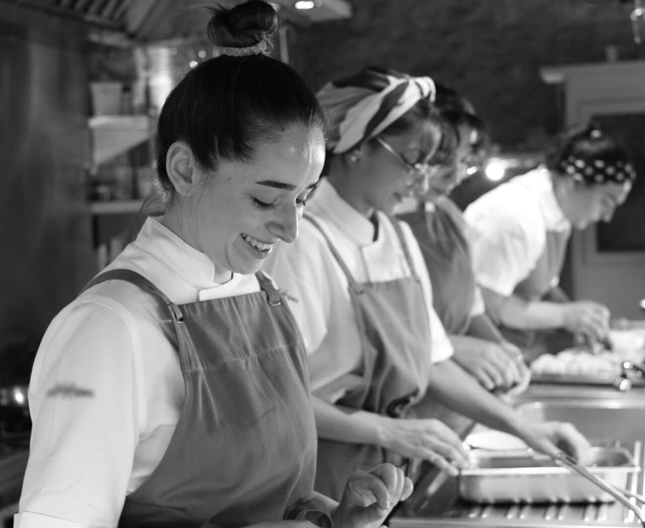 MİCHELİN REHBERİ’NİN 2026 TÜRKİYE SEÇKİSİNDE İSİMLER AÇIKLANIRKEN, "EN İYİ GENÇ ŞEF ÖDÜLÜ"...