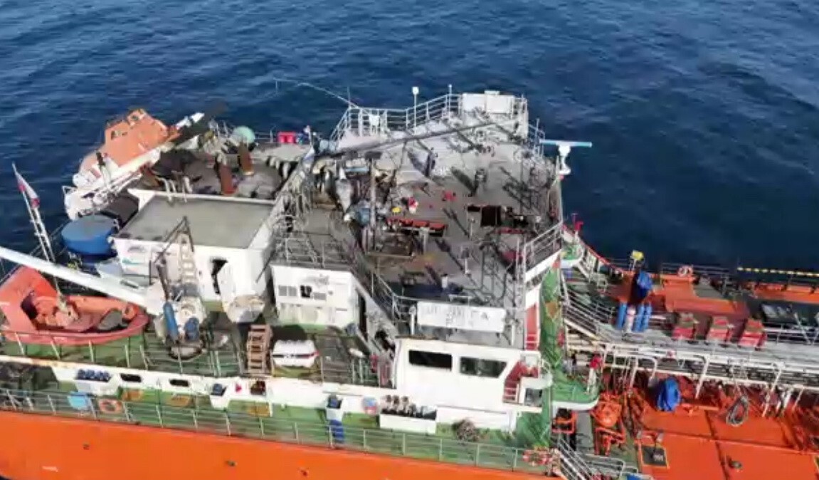 MIDVOLGA-2 ADLI TANKER, HASARININ ARDINDAN KENDİ MAKİNE GÜCÜYLE ULAŞTIĞI SİNOP AÇIKLARINDA TAMİR...