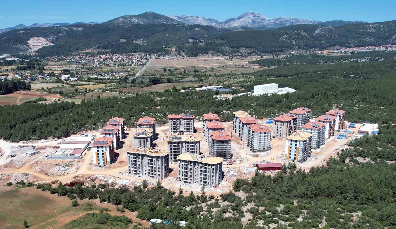 MUSLİHİTTİN MAHALLESİNE BAĞLI OLAN TOKİ KONUTLARI AKÇAOVA’YA DAHİL EDİLİYOR